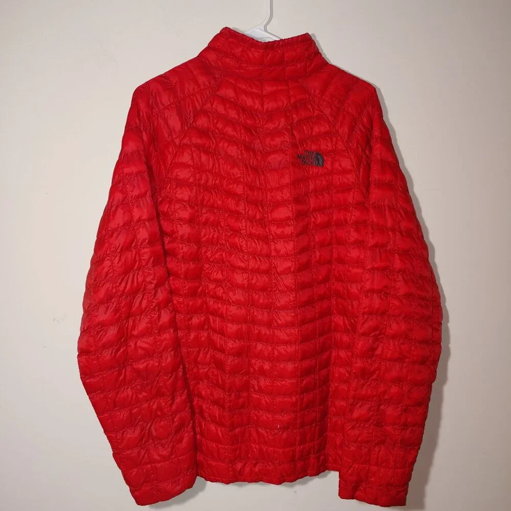 The North Face Thermoball 1/4 Zip  Pullover Jacket Size L Red